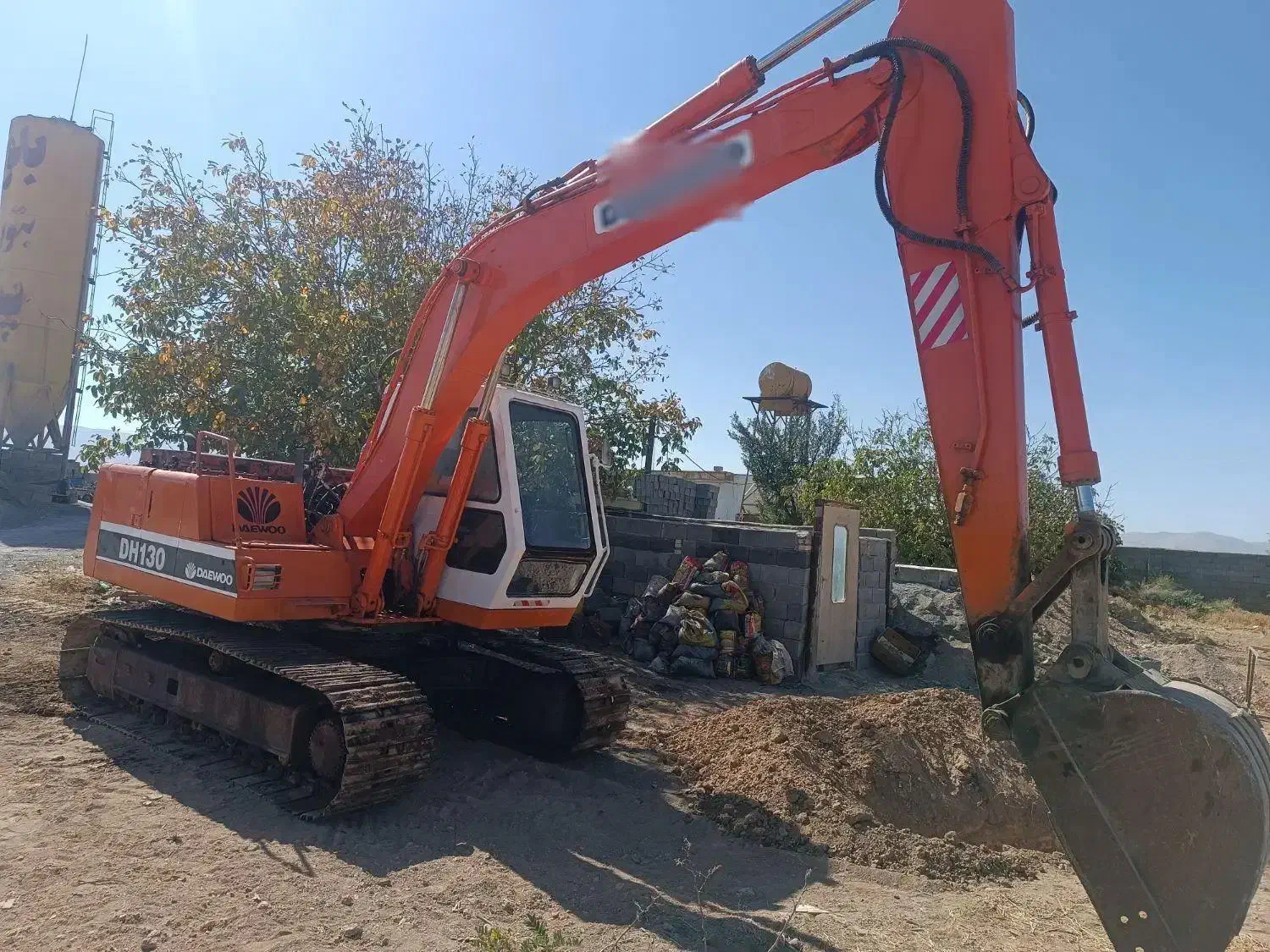 بیل دوو مدل 73سایز130معاوضه باسواری لودر کمپرسی|خودرو سنگین|مبارکه, |دیوار