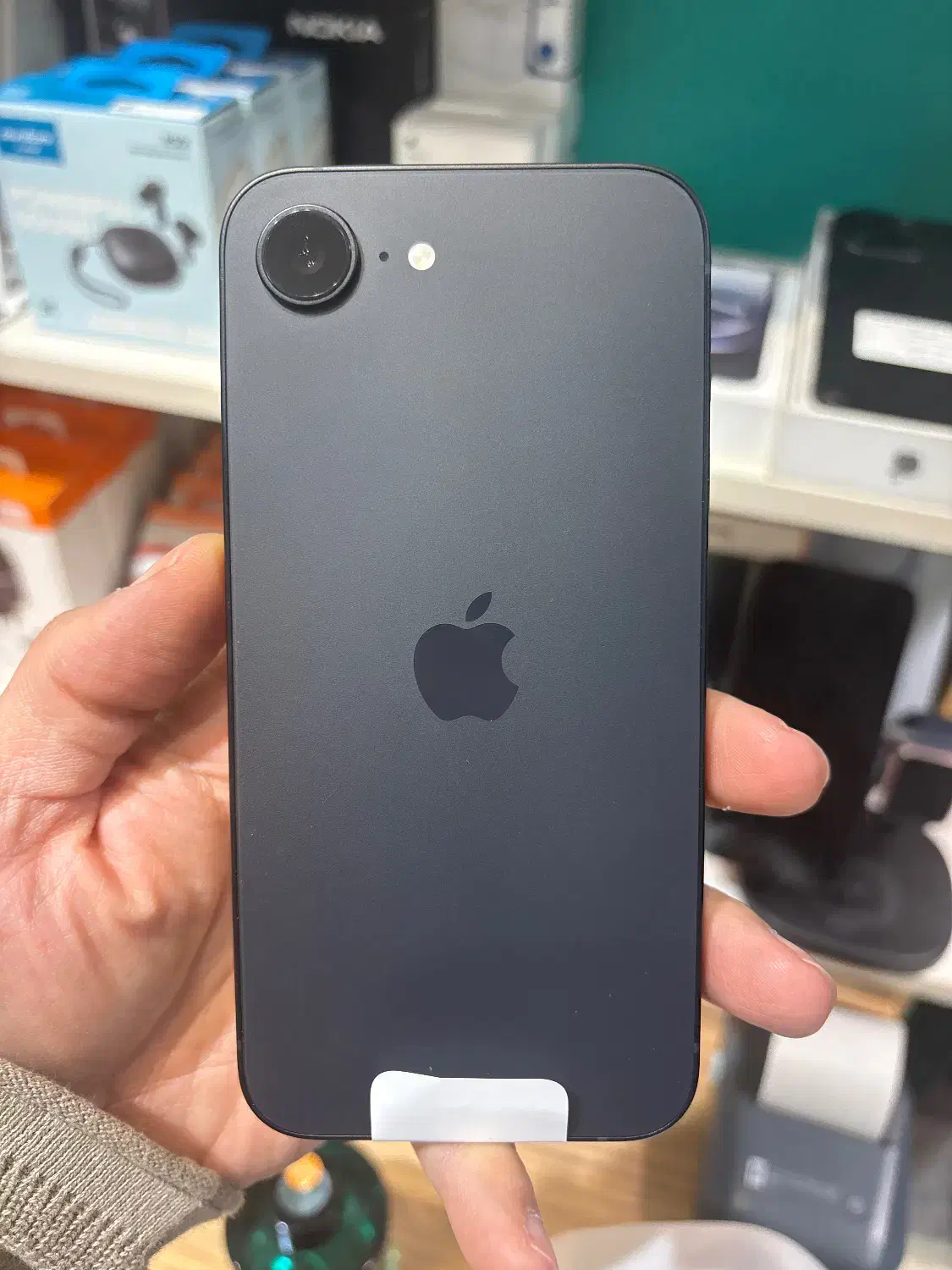 esim iphone 16e128 GB black lla|موبایل|شیراز, معالیآباد|دیوار