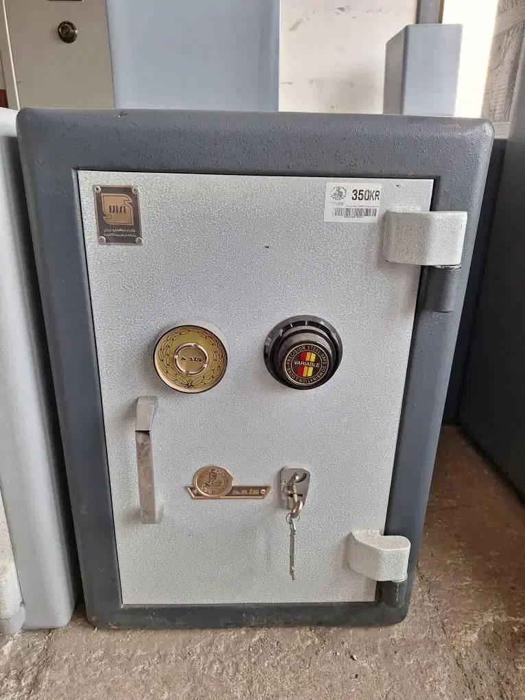 گاوصندوق مدل 350kr خونگی سنگین فول امنیت گاو صندوق|ابزارآلات|ارومیه, |دیوار