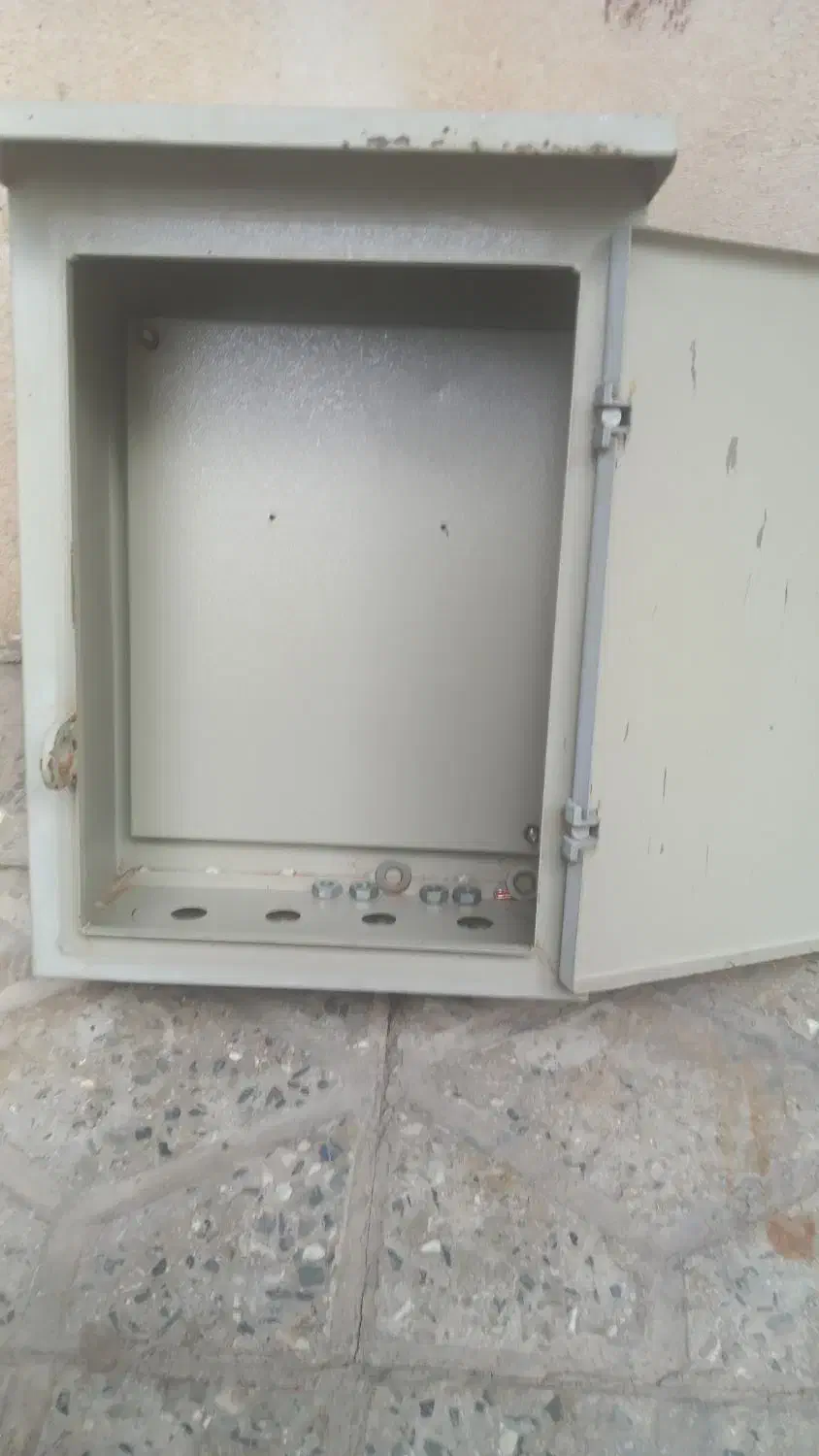 تابلوی فلزی جنس محکم جای کنتور|مصالح و تجهیزات ساختمان|دورود, |دیوار