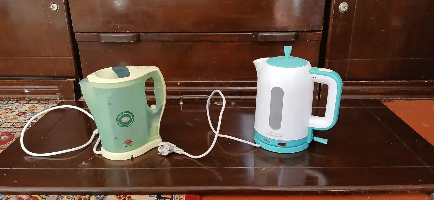 دوعدد چای ساز ایرانی خارجی درحدخیلی نو|سماور، چای‌ساز، قهوه‌ساز|خرم‌آباد, |دیوار