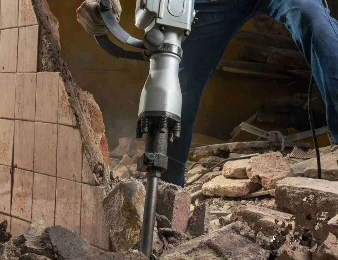 تخریب کاری کلی جزی|خدمات پیشه و مهارت|خمینی‌شهر, |دیوار