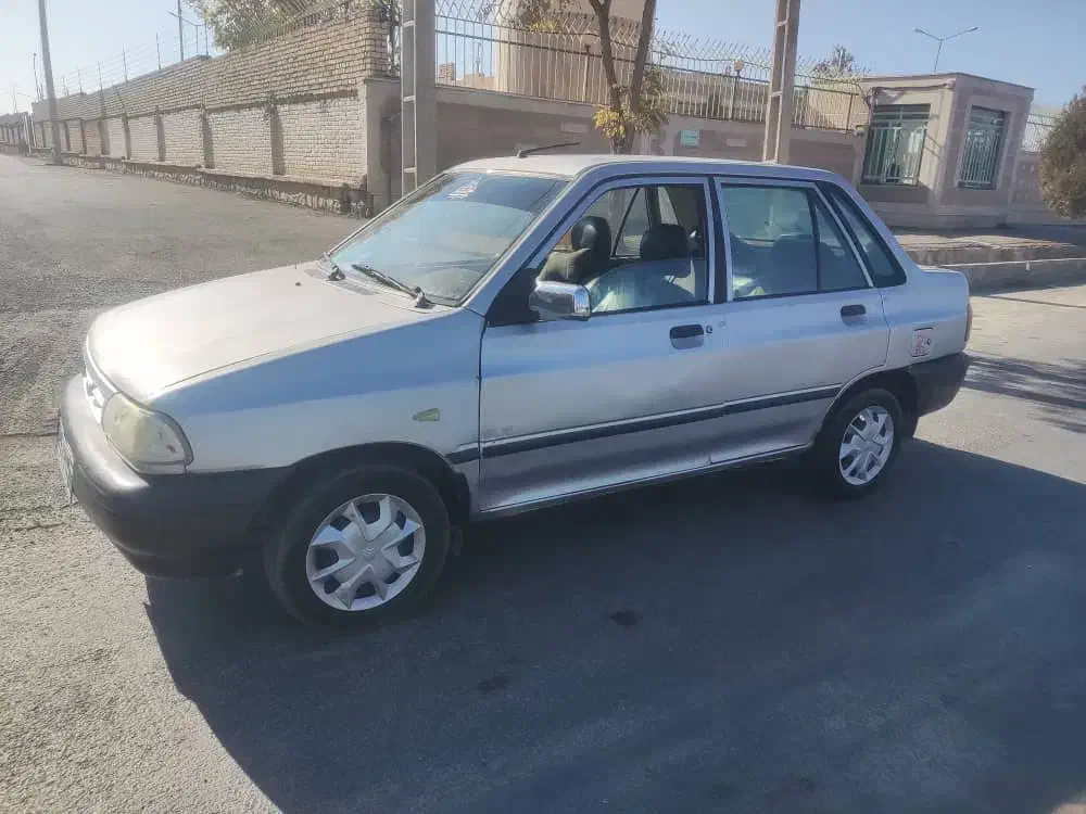 پراید 88 یه گلگیر رنگ|خودرو سواری و وانت|بهمن, |دیوار