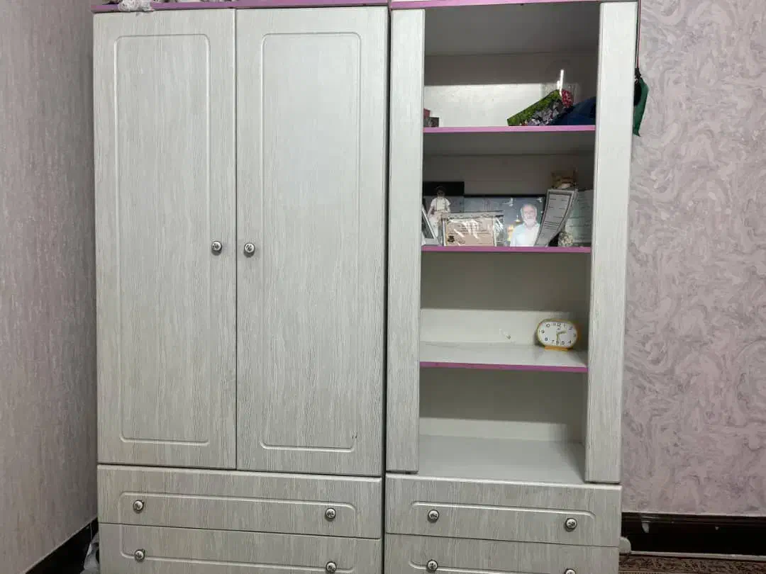 کمد و تخت و ویترین|تخت و سرویس خواب|شهرضا, |دیوار