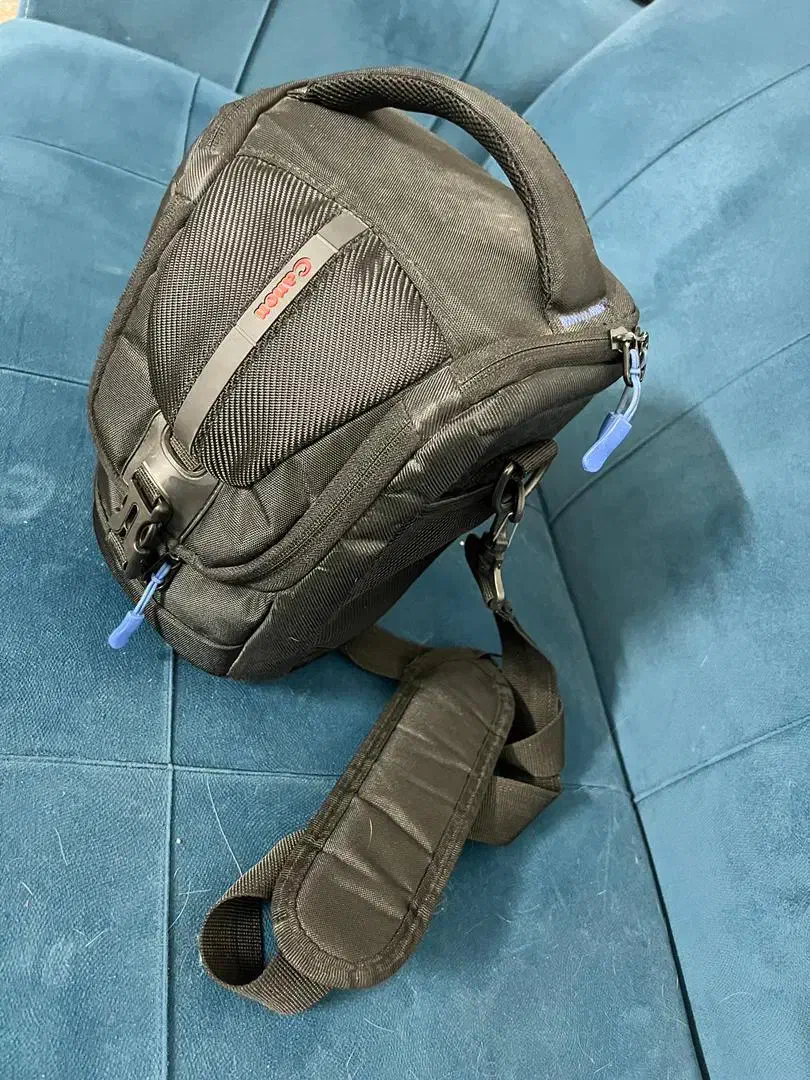 کیف دوربین|دوربین عکاسی و فیلم‌برداری|قم, شاه احمد قاسم|دیوار