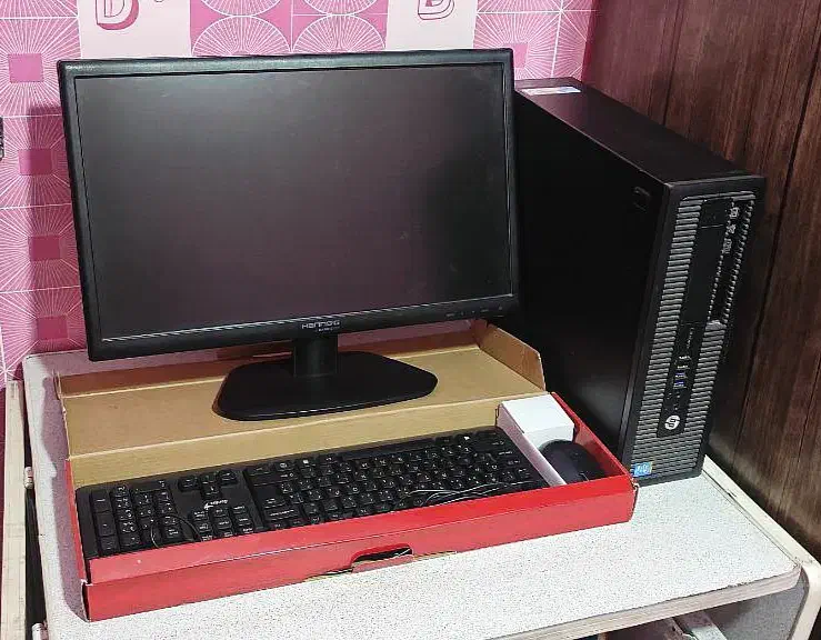 سیستم خانگی کامل با مانیتور و موس و کیبورد|رایانه رومیزی|مشهد, ایثارگران|دیوار