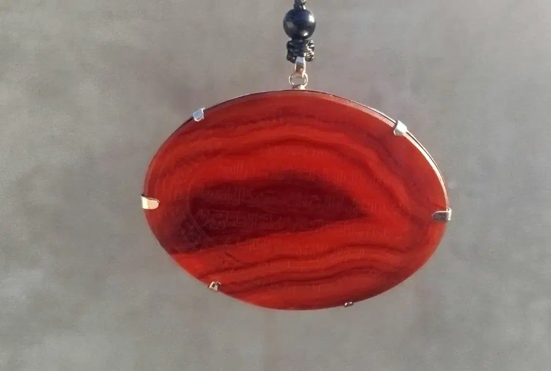 عقیق گردنی سوره آیت الکرسی و توحید|کلکسیون اشیاء عتیقه|ایلام, |دیوار