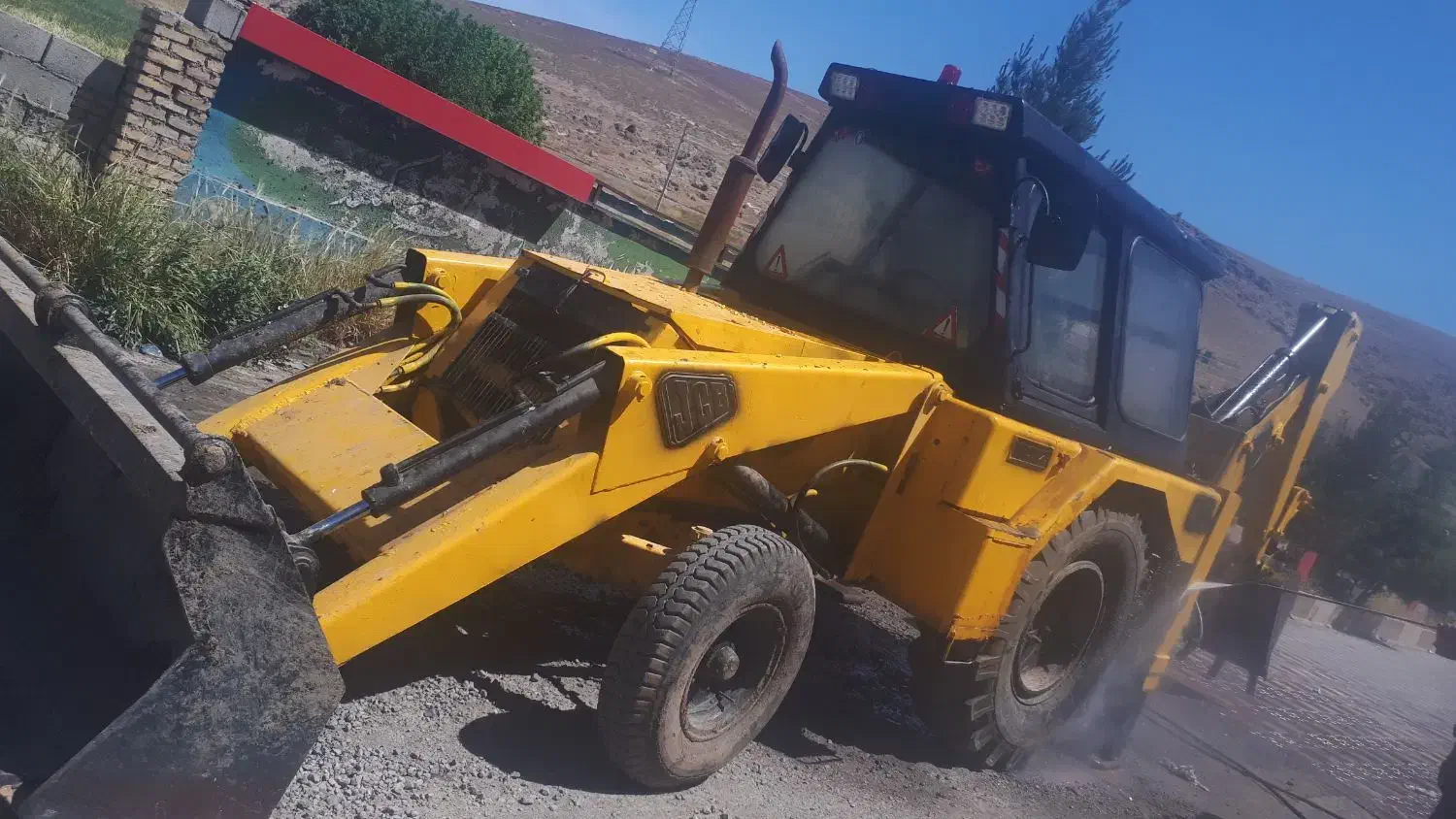 بیل بکهو|خودرو سنگین|اصفهان, برزان|دیوار