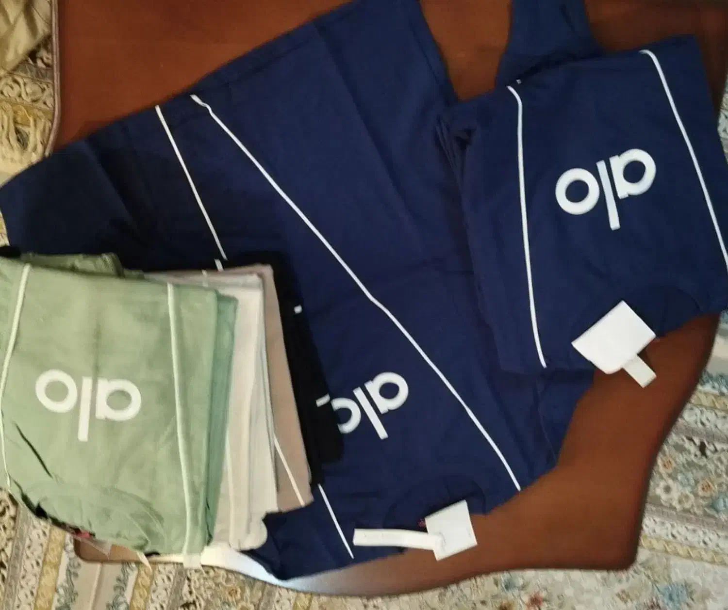 ست اسپرت|لباس|فولادشهر, B7|دیوار