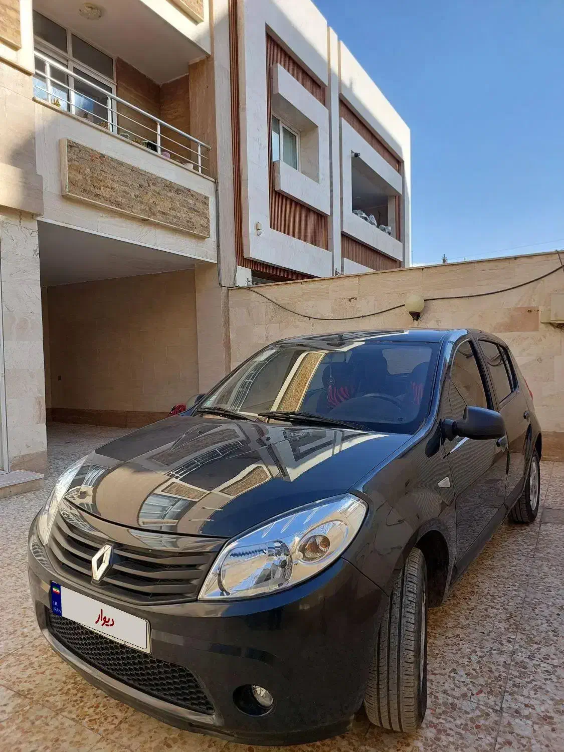 رنو ساندرو دنده ای مدل ۹۸ خانگی|خودرو سواری و وانت|اصفهان, میرعماد|دیوار