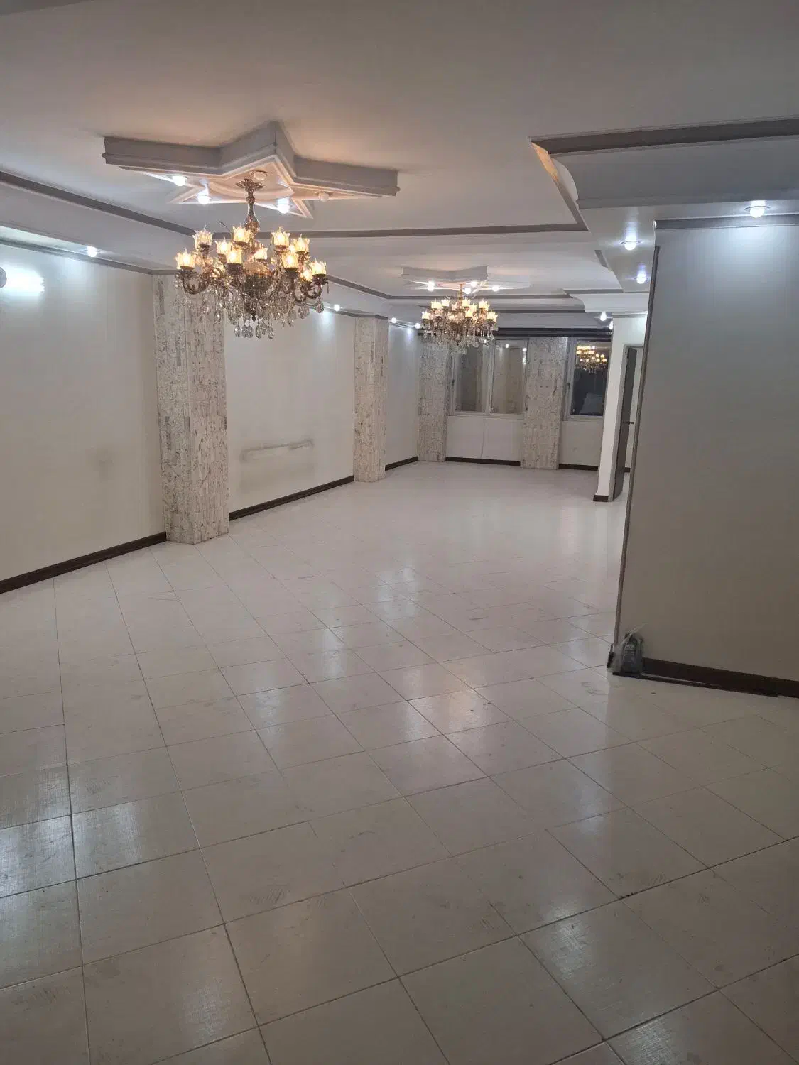 ۱۴۰ متر فول خیابان شورا