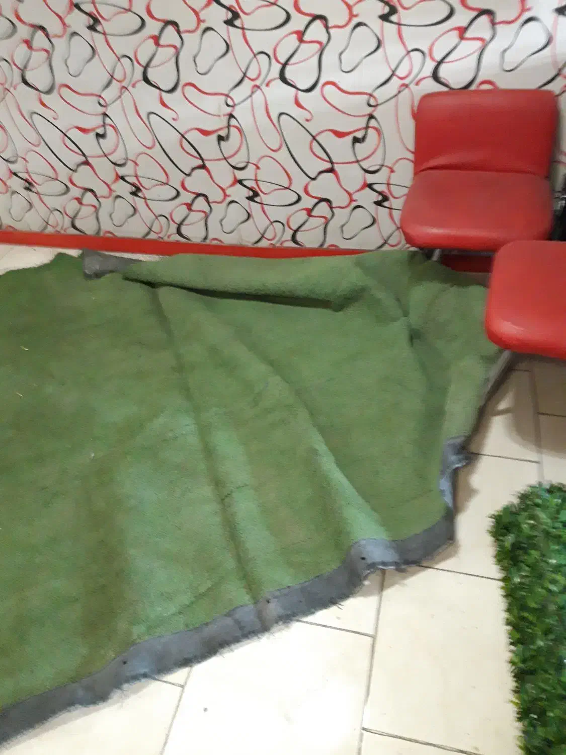 چمن.. صندلی|کافیشاپ و رستوران|هشتگرد, شهرک اداری|دیوار