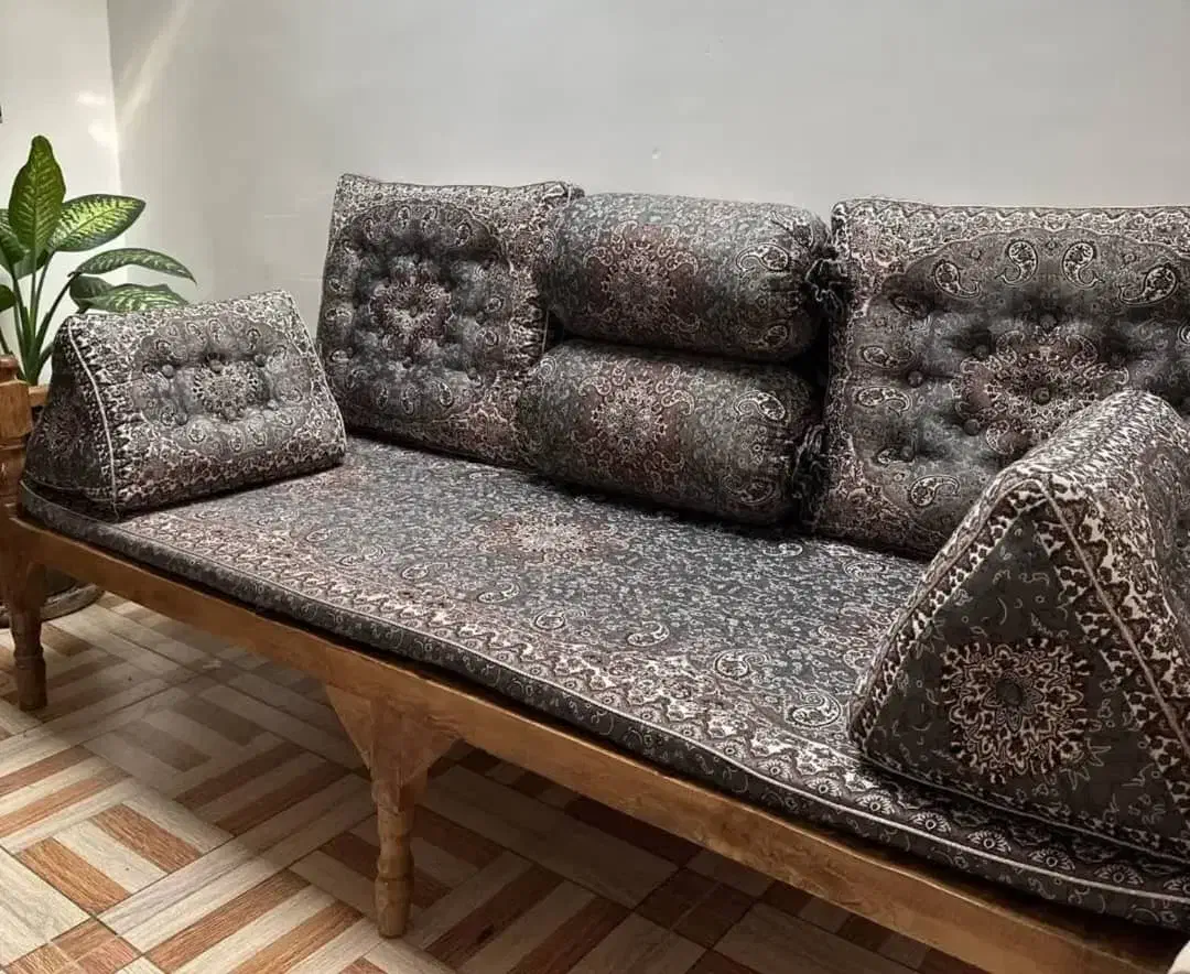 سرویس درباری|پشتی|شیراز, گود عربان|دیوار