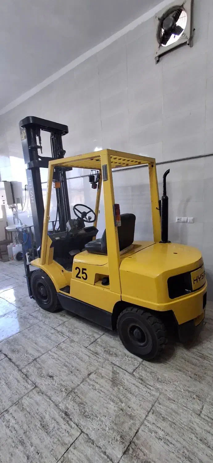 لیفتراک سهندوهاستر ۲.۵ تن|خودرو سنگین|تبریز, |دیوار