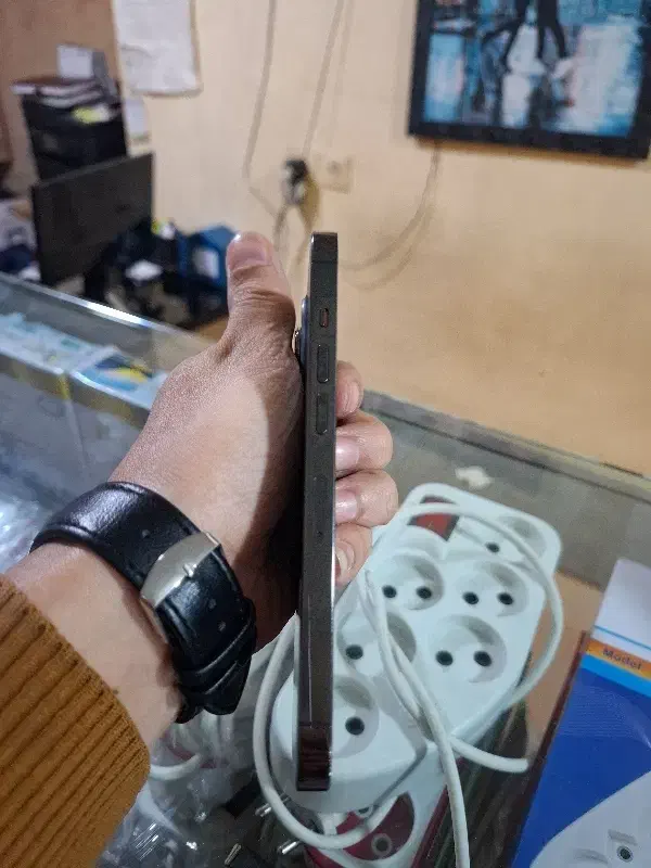 13pro|موبایل|ارومیه, |دیوار