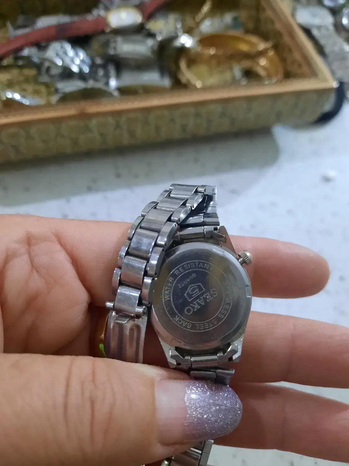 ساعت ها کاملا قدیمی هستن|ساعت|گرمدره, |دیوار