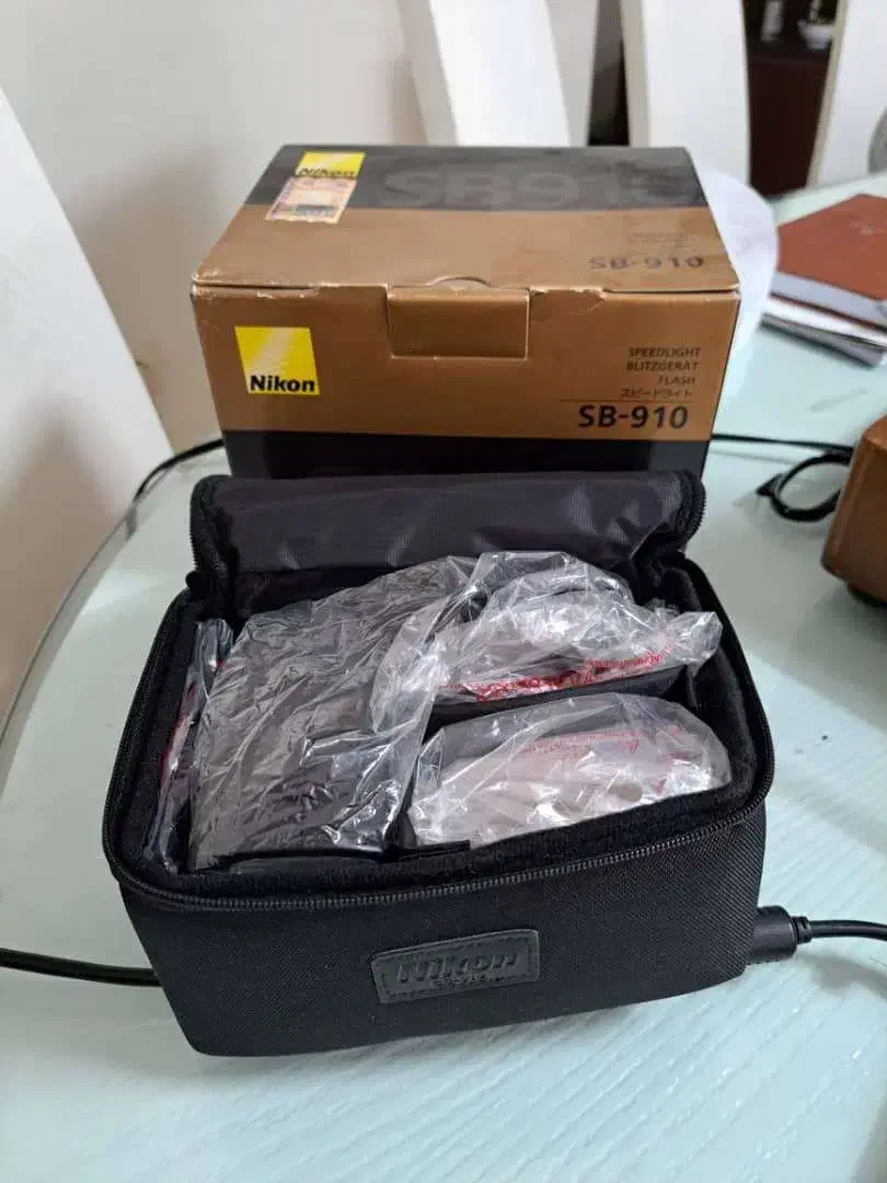 فلاش دوربین نیکون Nikon SB-910 AF Speedlight|دوربین عکاسی و فیلم‌برداری|تهران, مهران (سیدخندان)|دیوار