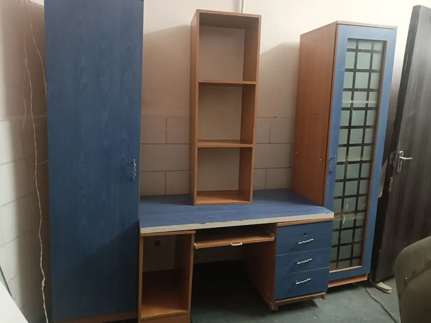 میز تحریر کامپیوتر کمد بوفه|میز تحریر و کامپیوتر|کرمان, |دیوار