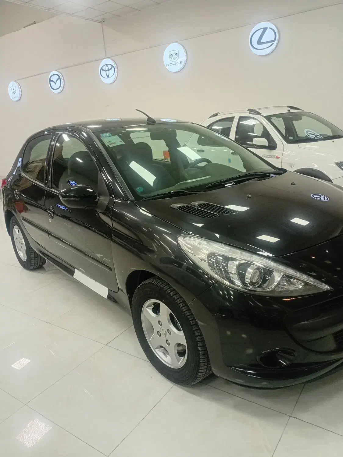 ۲۰۷سقف فلز|خودرو سواری و وانت|همدان, |دیوار