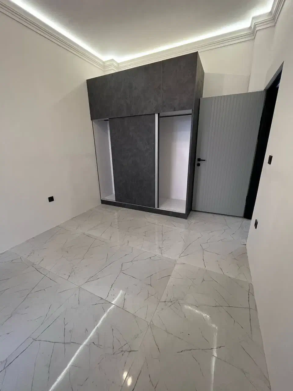 تک واحدی ۱۵۰متر کلید نخورده|اجارهٔ آپارتمان|نور, |دیوار