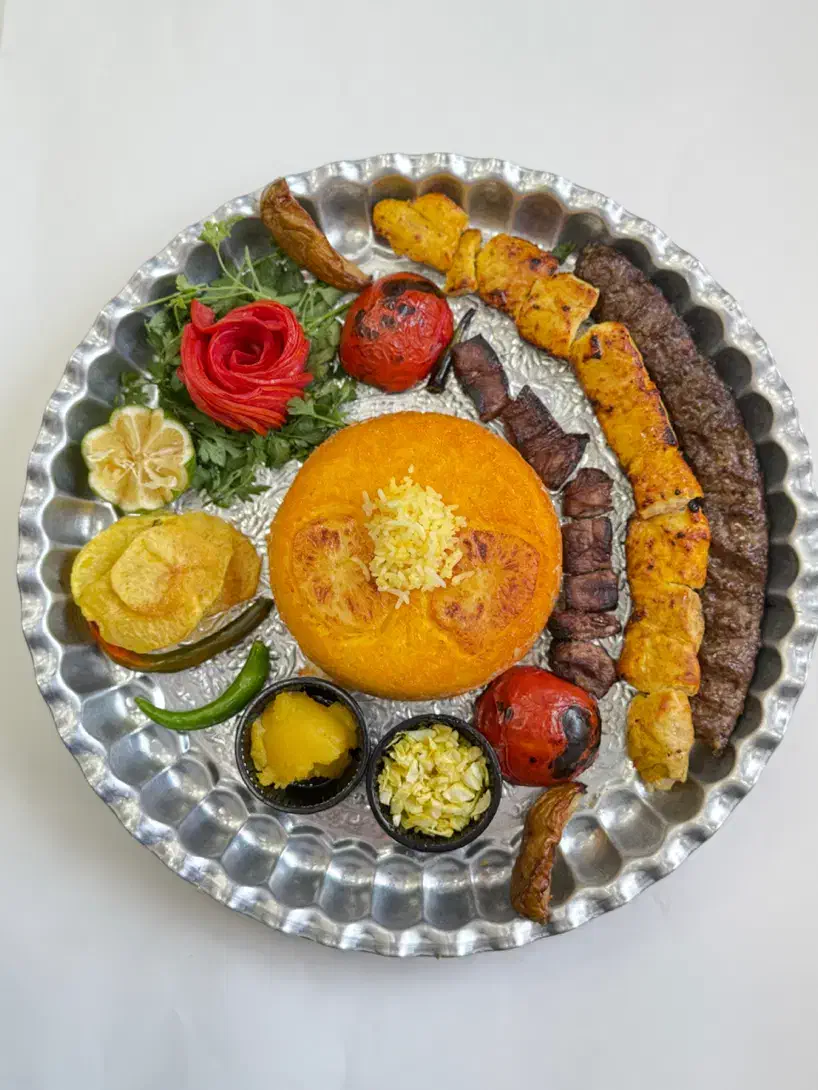 صندقدار و پیک موتوری|استخدام خدمات فروشگاه و رستوران|شیراز, اصلاح‌نژاد|دیوار