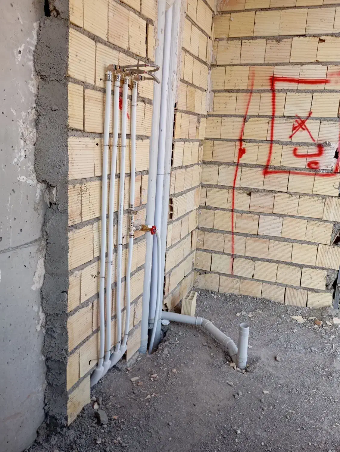 نیازمند نیروی کار تآسیساتی|استخدام معماری، عمران و ساختمانی|محمدیه-قزوین, |دیوار