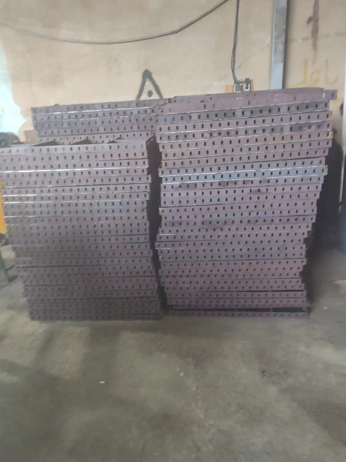 کارگر ساده وجوشکار|استخدام صنعتی، فنی، مهندسی|تبریز, |دیوار