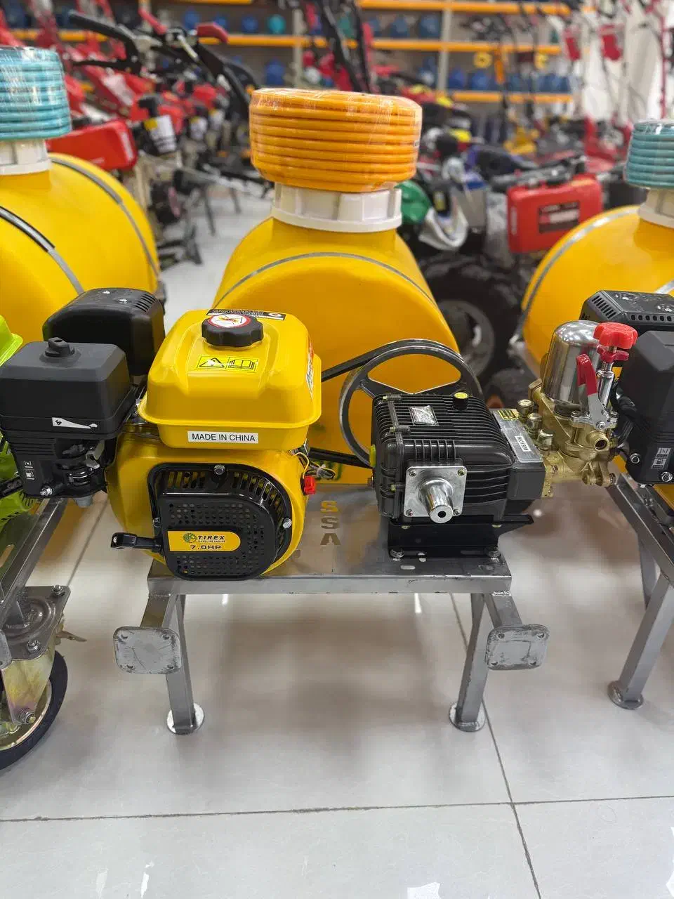 سمپاش فرغونی.برقی.زنبه ای|ماشین‌آلات صنعتی|کرج, کمال‌شهر|دیوار