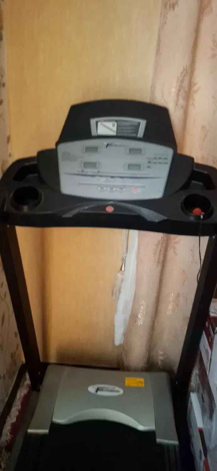 تردمیل در حد نو|تجهیزات ورزشی|مرودشت, بیست متری بیمارستان|دیوار