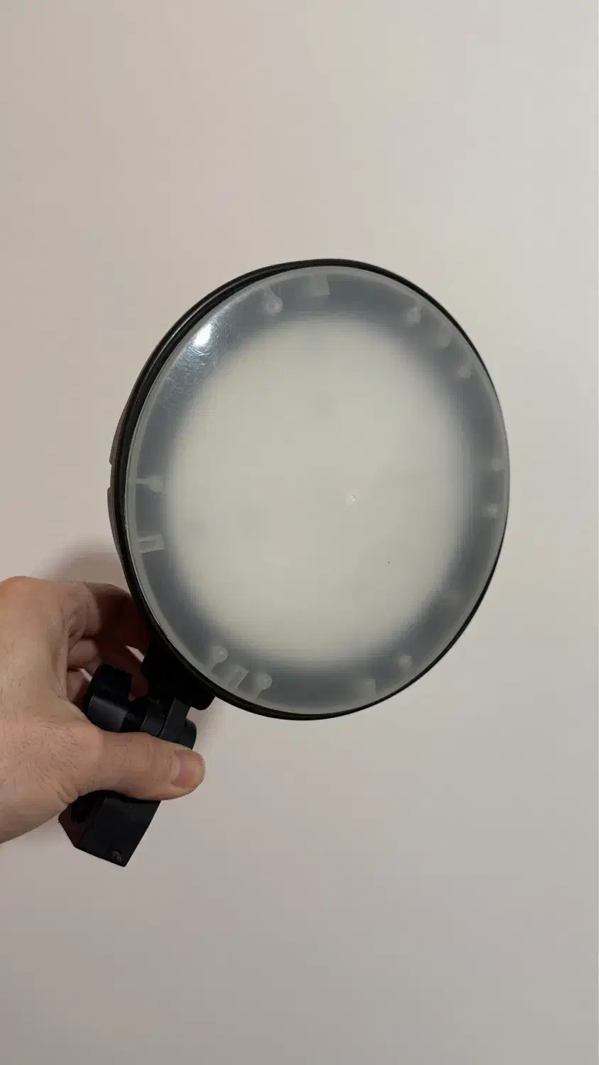 نور فیلم برداری|دوربین عکاسی و فیلم‌برداری|شیراز, آبیاری|دیوار