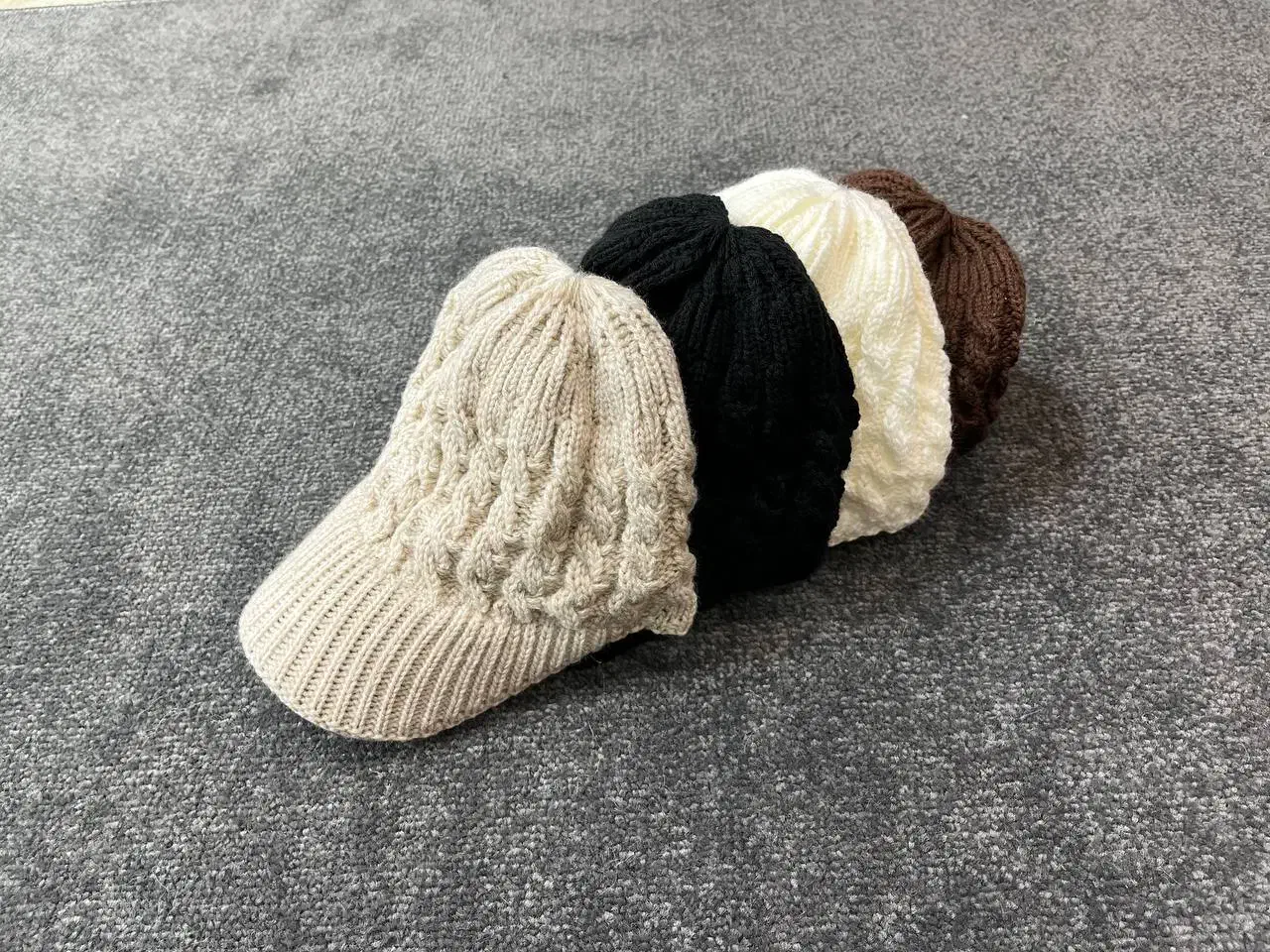 کلاه بافت نقابدار|لباس|شیروان (خراسان), |دیوار