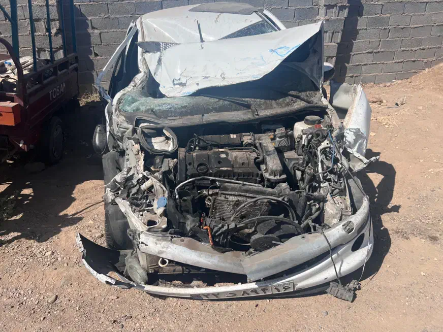 پژو 206 sd مدل ۹۶ تصادفی|خودرو سواری و وانت|قم, خداکرم|دیوار