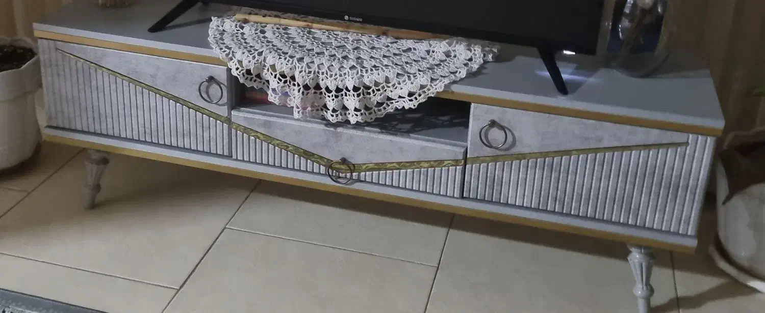 فروش میز تی وی در حد نو|میز تلویزیون|بابل, |دیوار