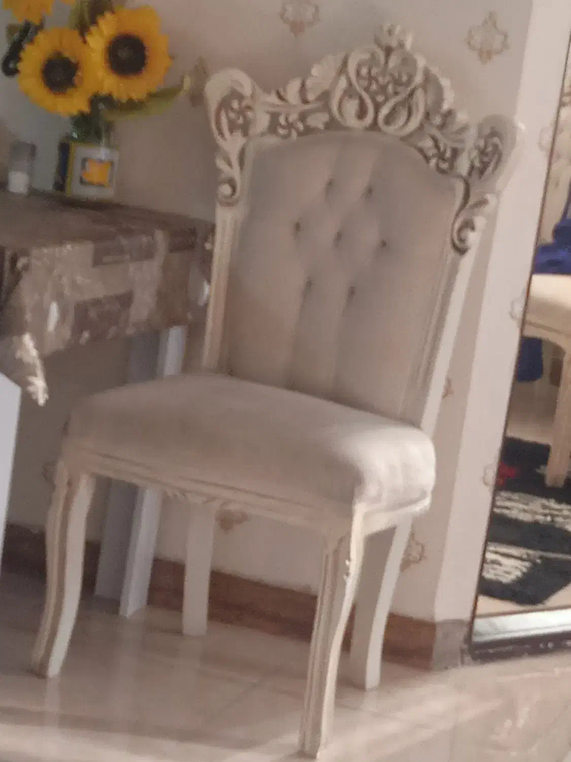 صندلی سلطنتی|مبلمان خانگی و میز عسلی|رشت, شهرک صبا|دیوار