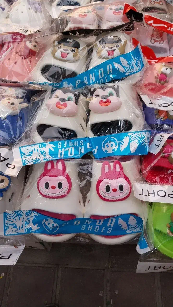 حراجی واقعی دمپایی یعنی این|کیف، کفش، کمربند|خرم‌آباد, |دیوار