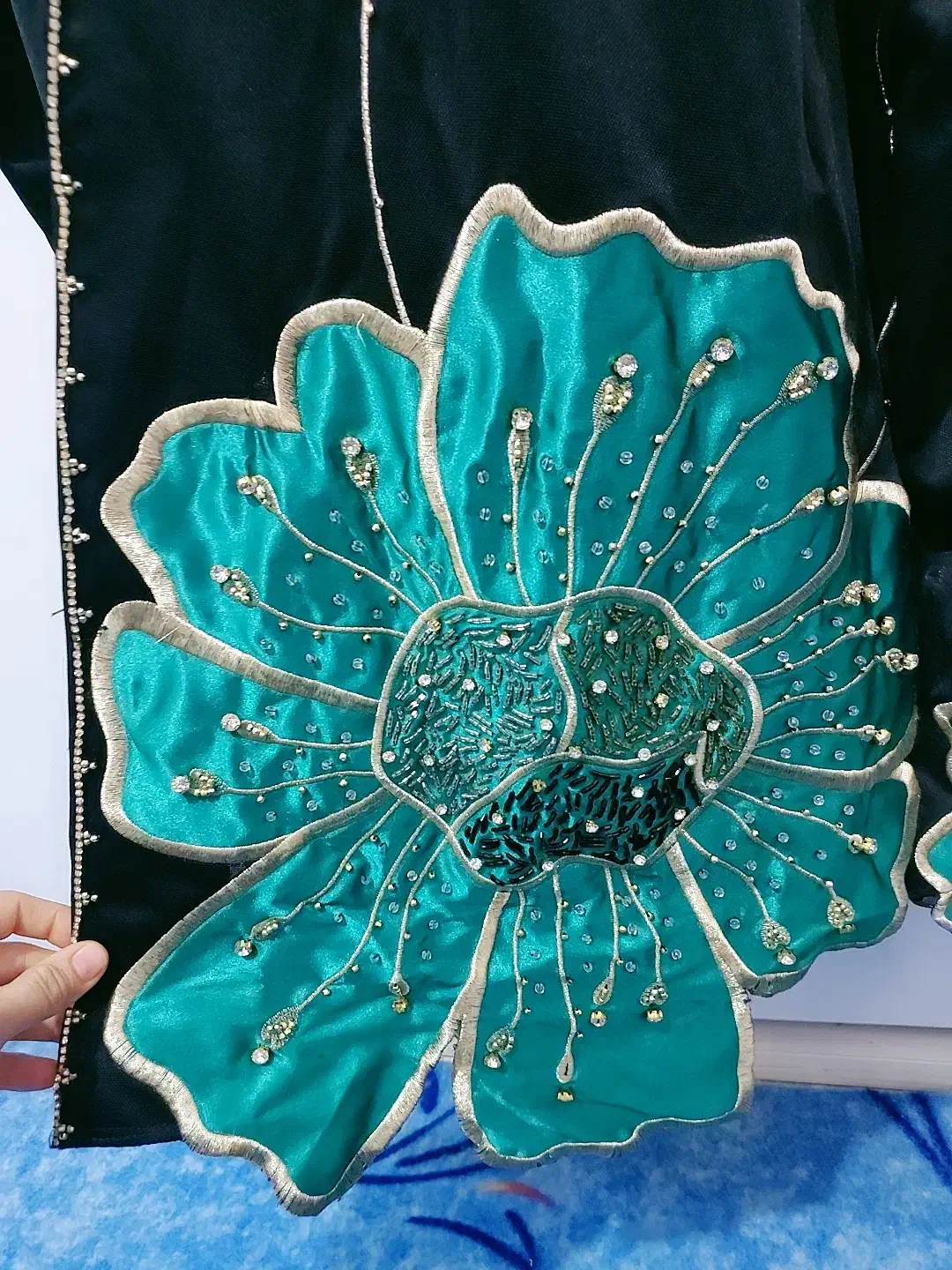 عبا|لباس|رباط‌کریم, الارد|دیوار