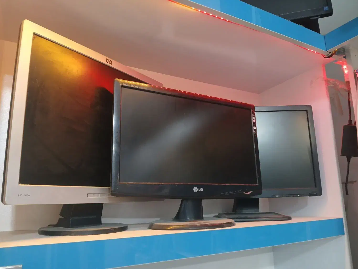 مانیتور ۱۹ اینچ|قطعات و لوازم جانبی رایانه|زاهدان, |دیوار