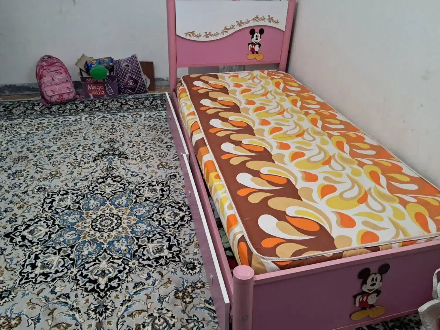 تخت دخترانه با تشک .دره شهر|تخت و صندلی بچه|ایلام, |دیوار