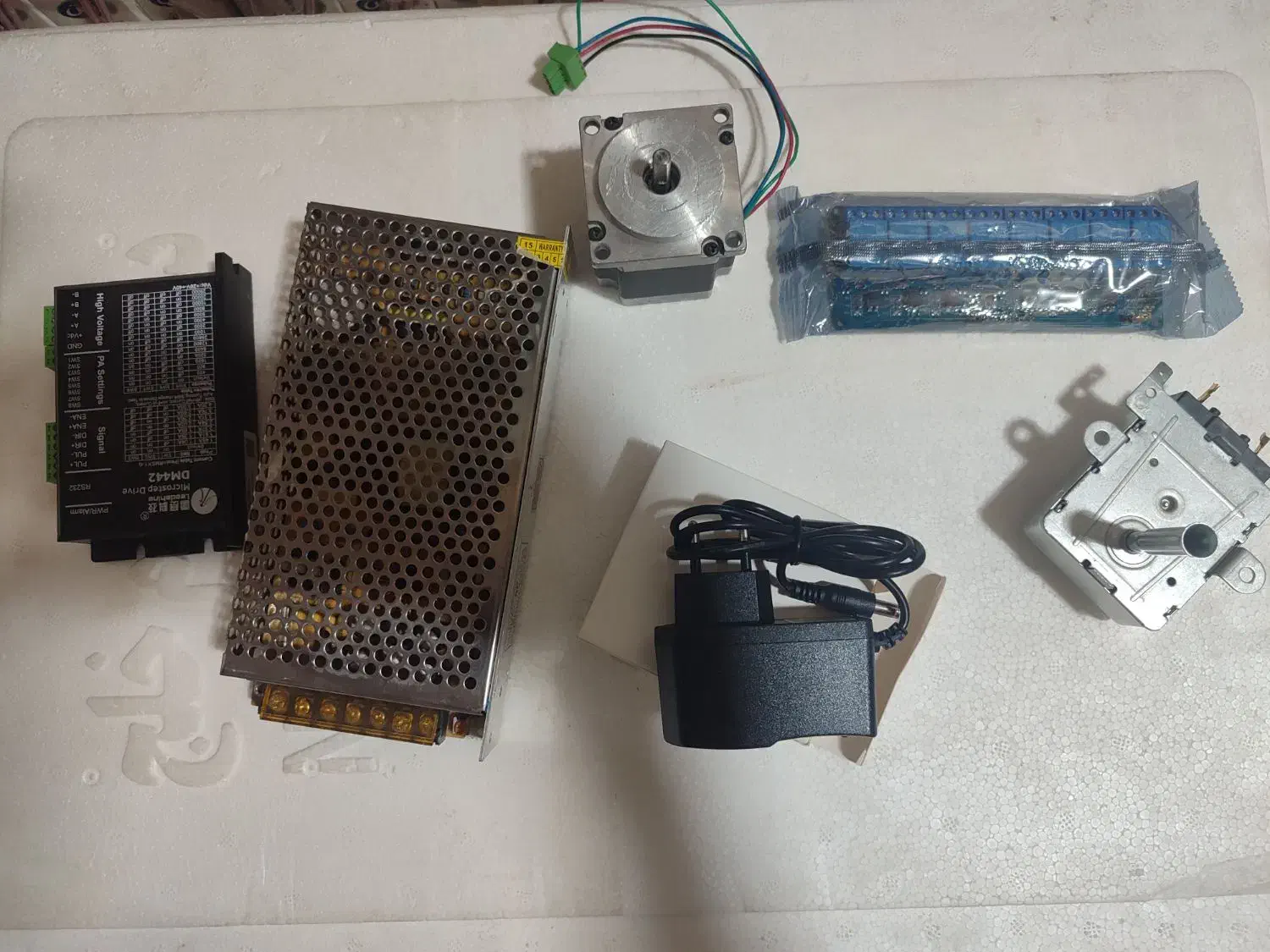 وسایل|لوازم جانبی حیوانات|اصفهان, طاحونه|دیوار