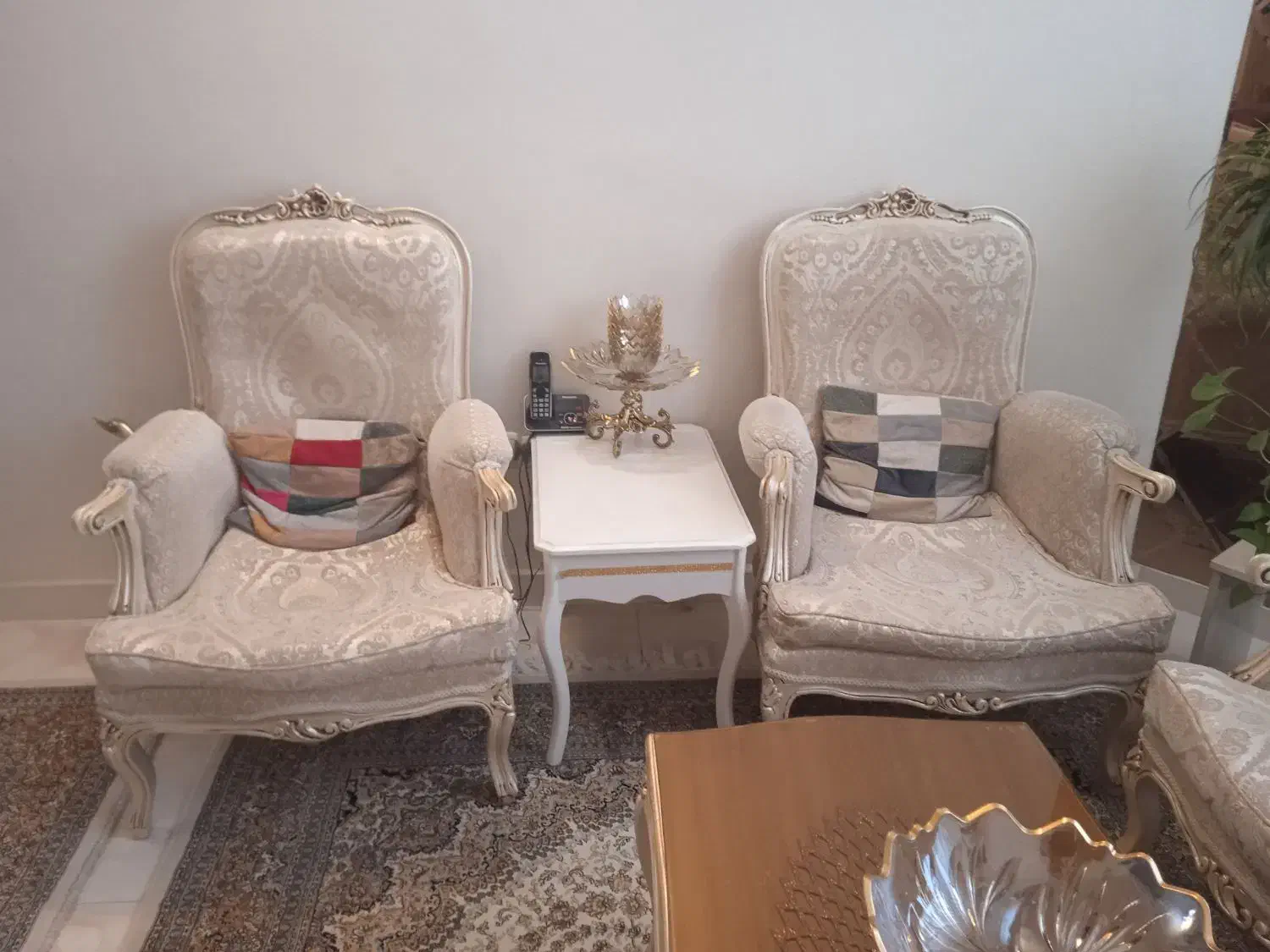 مبل کلاسیک استیل ۷نفره ومیز ناهار خوری|مبلمان خانگی و میز عسلی|تهران, علم و صنعت|دیوار