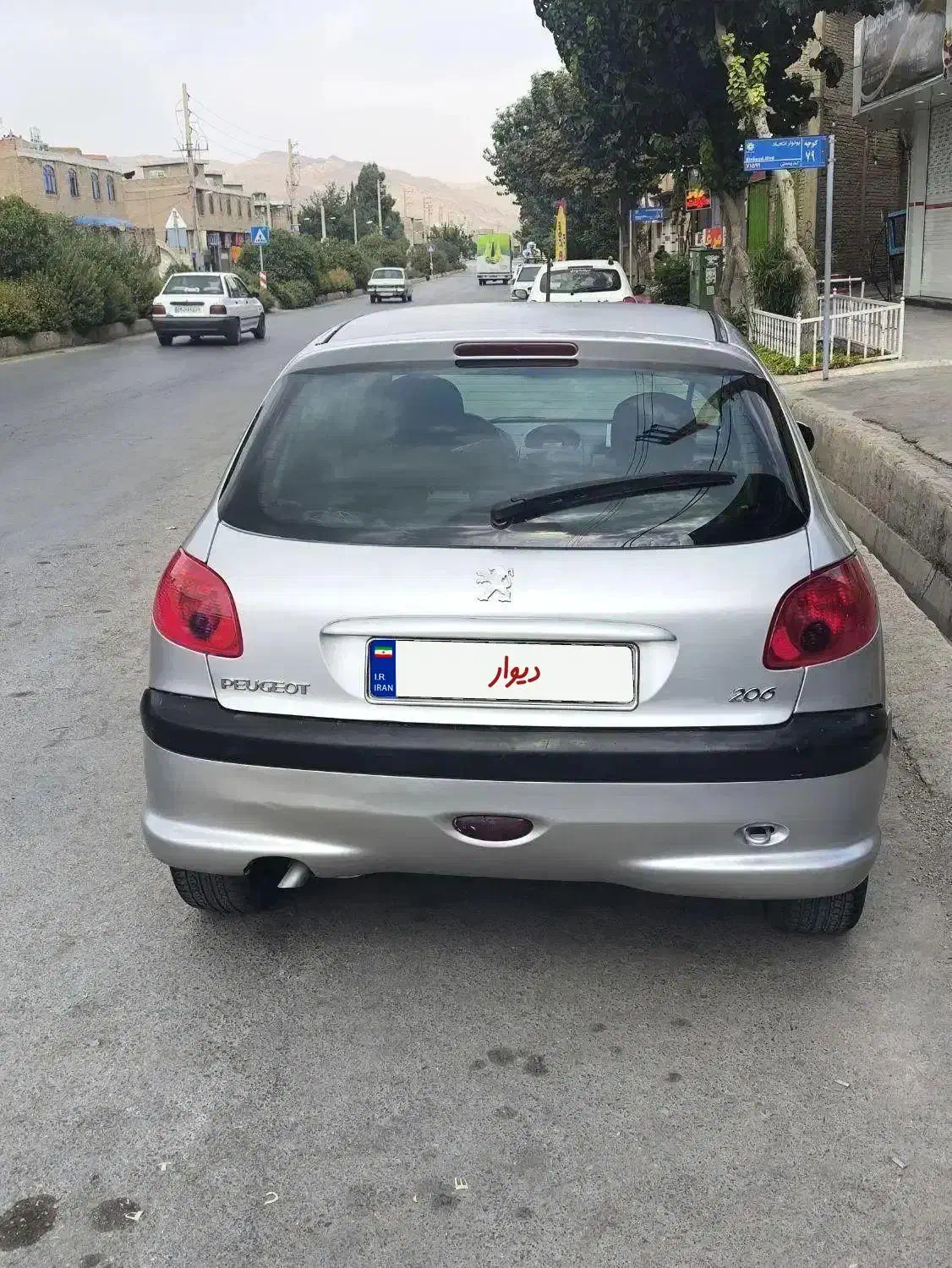 پژو 206مدل 84 دور رنگ خوش رخ|خودرو سواری و وانت|شیراز, شهرک کوشکک|دیوار
