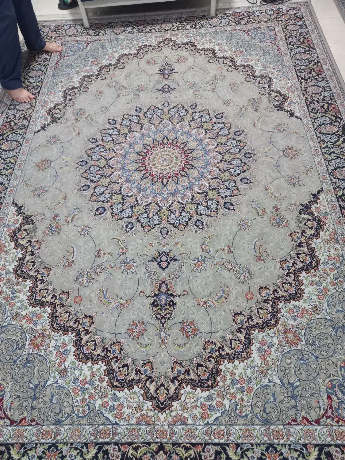 یک تخته فرش ۹ متری فرهی|فرش|رشت, معلولین|دیوار