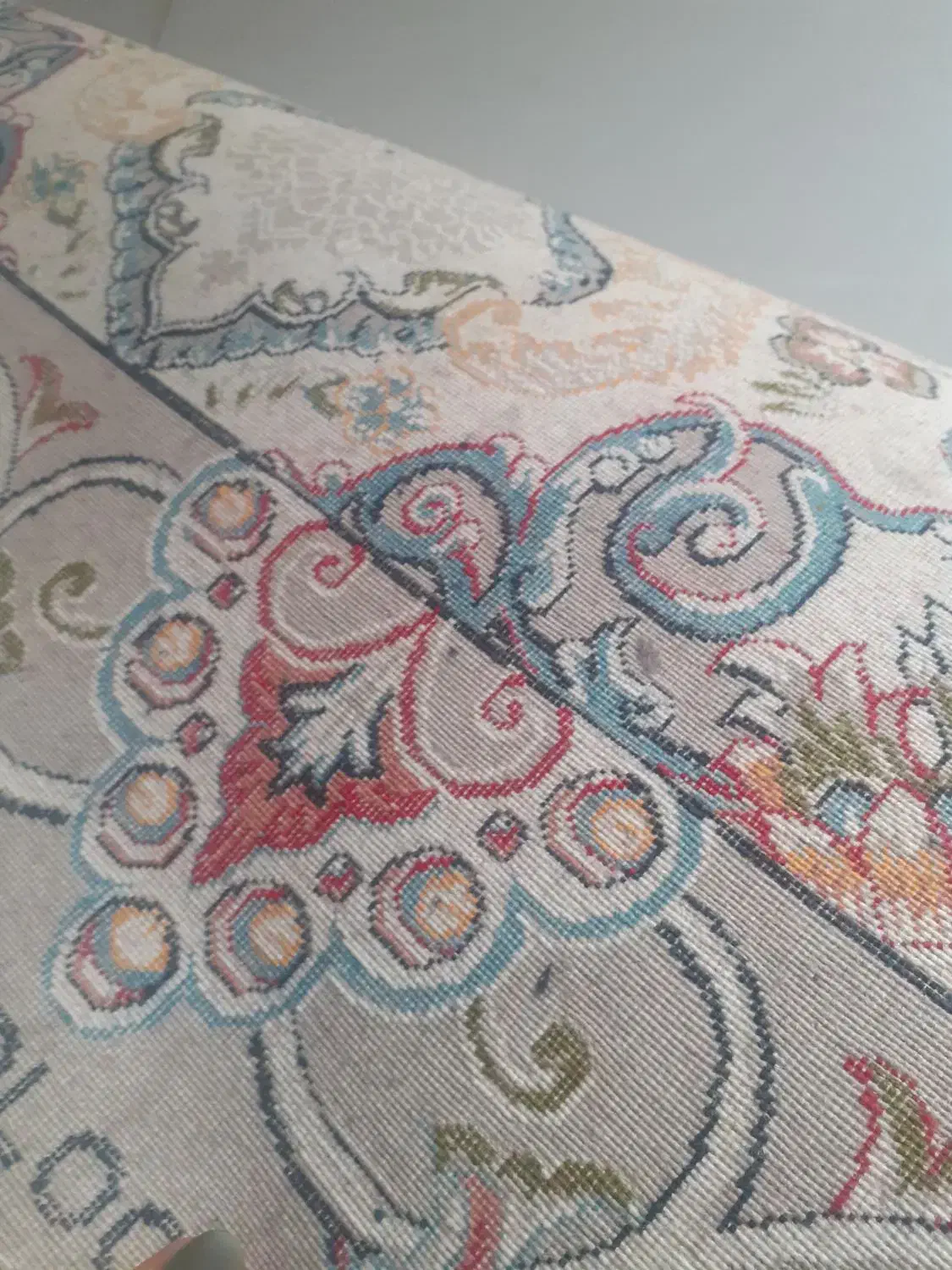 فرش نگین مشهد پر گوشت و سنگین در حد نو|فرش|قوچان, |دیوار