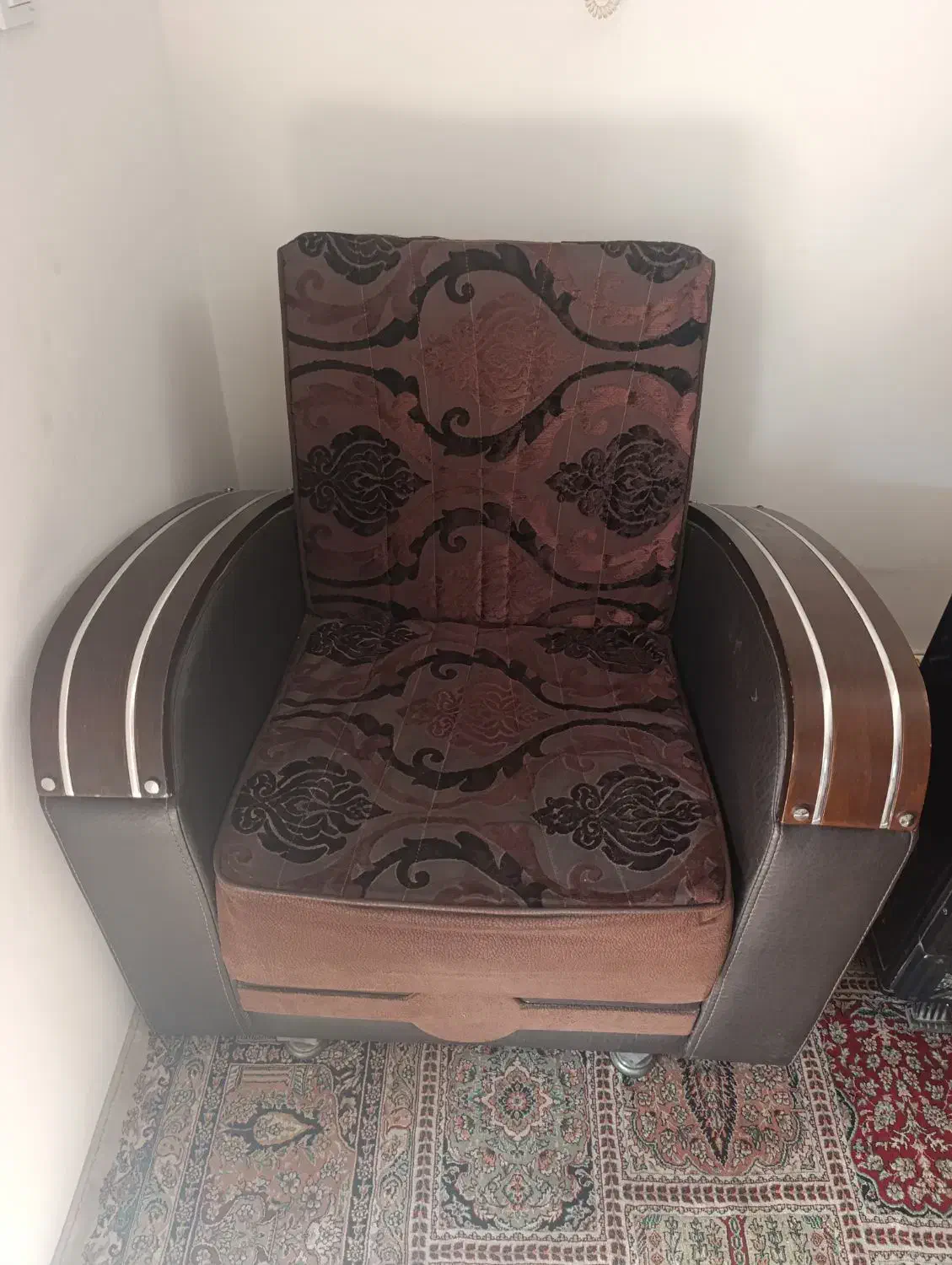 مبل ۶ نفره تخت خواب شو (مبل تاشو)|مبلمان خانگی و میز عسلی|گرگان, |دیوار