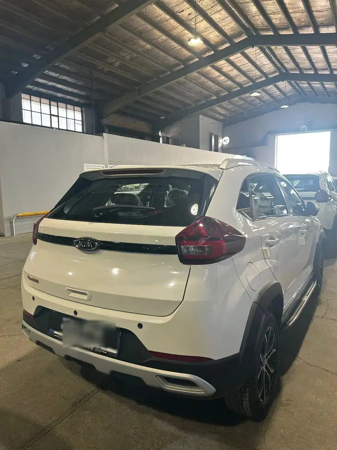 TKkتجارت خودروی خسروانی/ام وی امX22|خودرو سواری و وانت|تهران, شهرک دانشگاه|دیوار