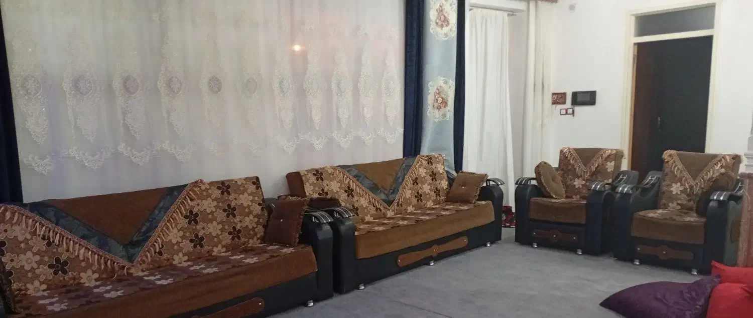 مبل راحتی در حد نو|مبلمان خانگی و میز عسلی|اهر, |دیوار