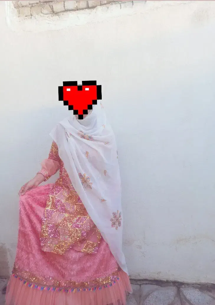 لباس محلی و مجلسی|لباس|دورود, |دیوار