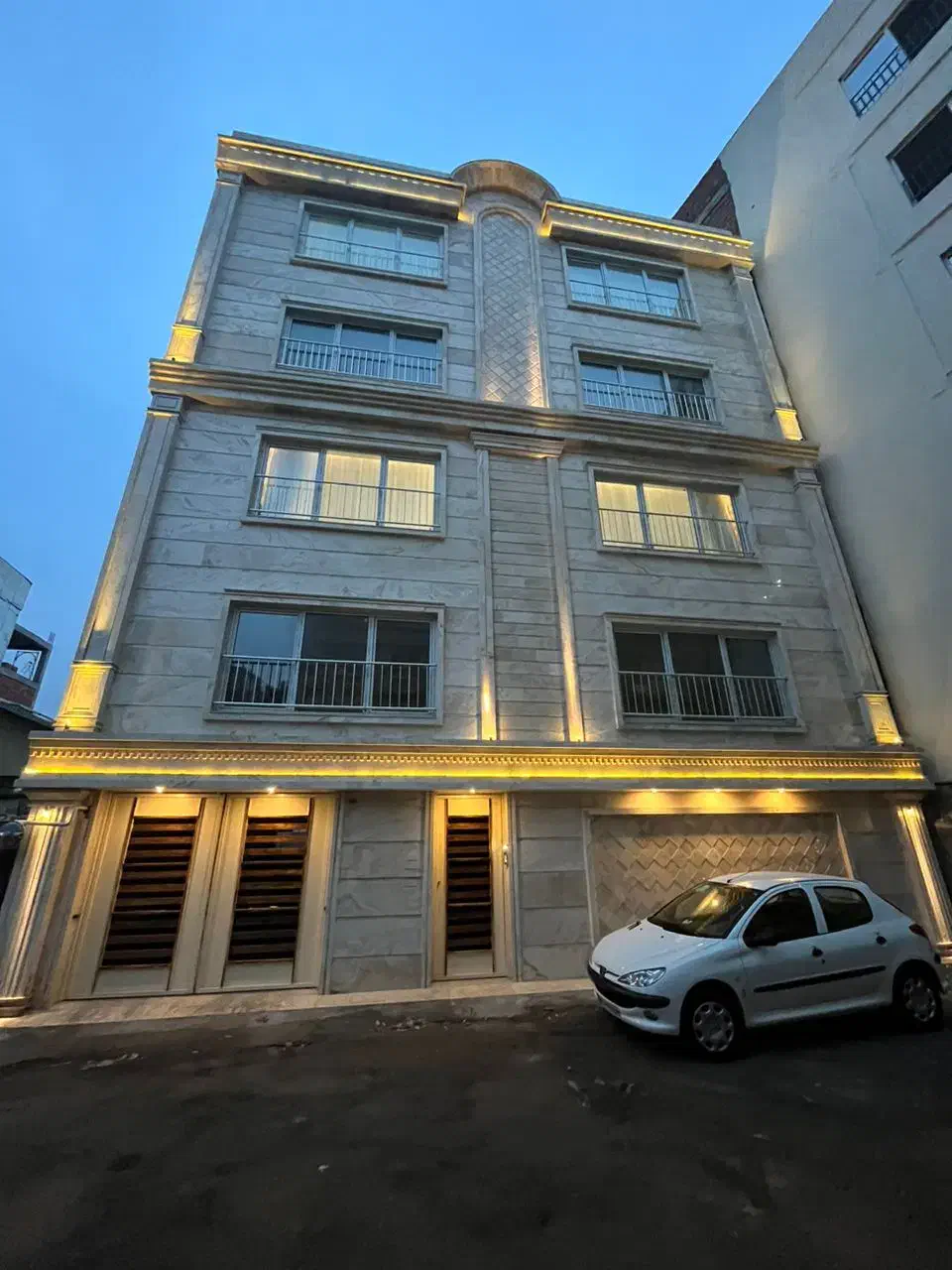 اجاره آپارتمان ۱۸۶ متری ۴خواب|اجارهٔ آپارتمان|آمل, |دیوار