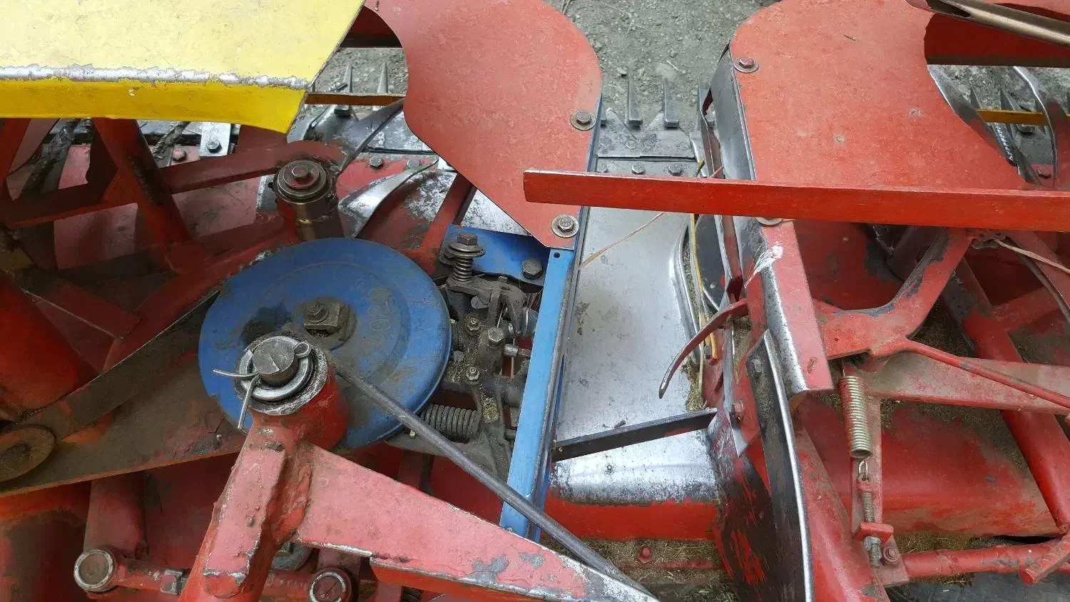 دروگر جلو تراکتور|ماشین‌آلات صنعتی|کلیبر, |دیوار