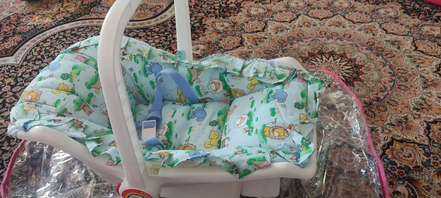 کریر|کالسکه و لوازم جانبی|شیراز, گلشن|دیوار